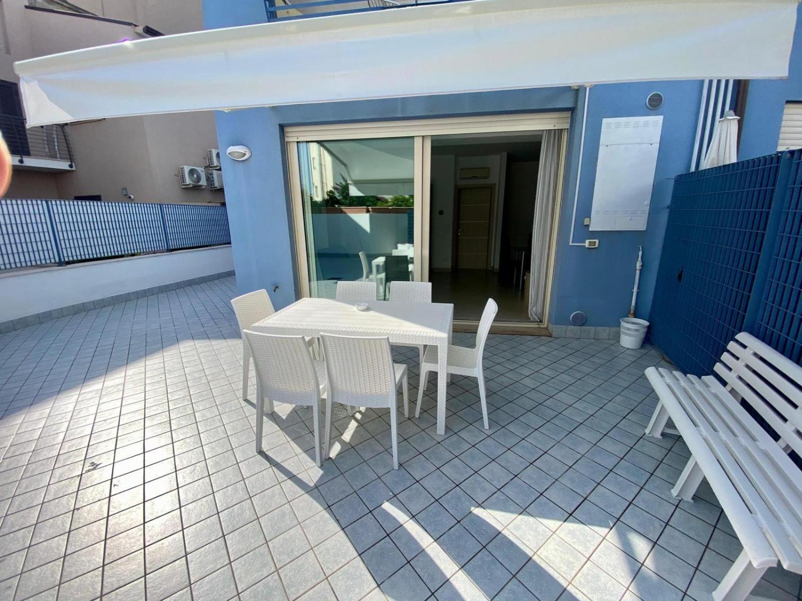 Hotel Ambasciatori Pineto Camera foto