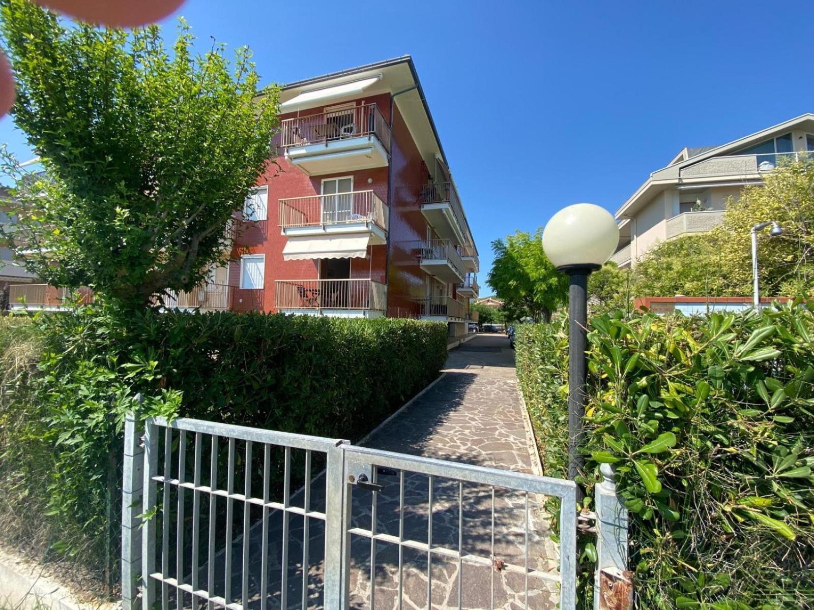 Hotel Ambasciatori Pineto Camera foto